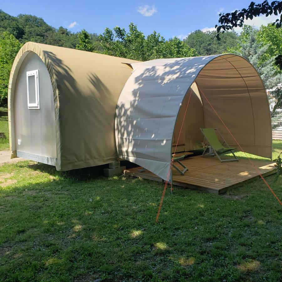 Le Moulin D'Onclaire Camping Et Chambres D'Hotes Coux 외부 사진